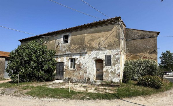 casa indipendente in vendita a Collesalvetti in zona Vicarello