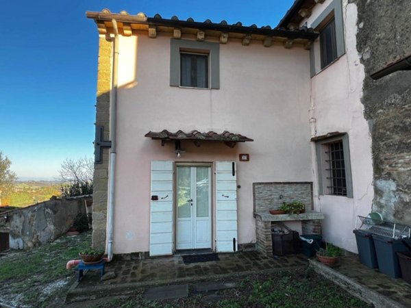 casa indipendente in vendita a Collesalvetti