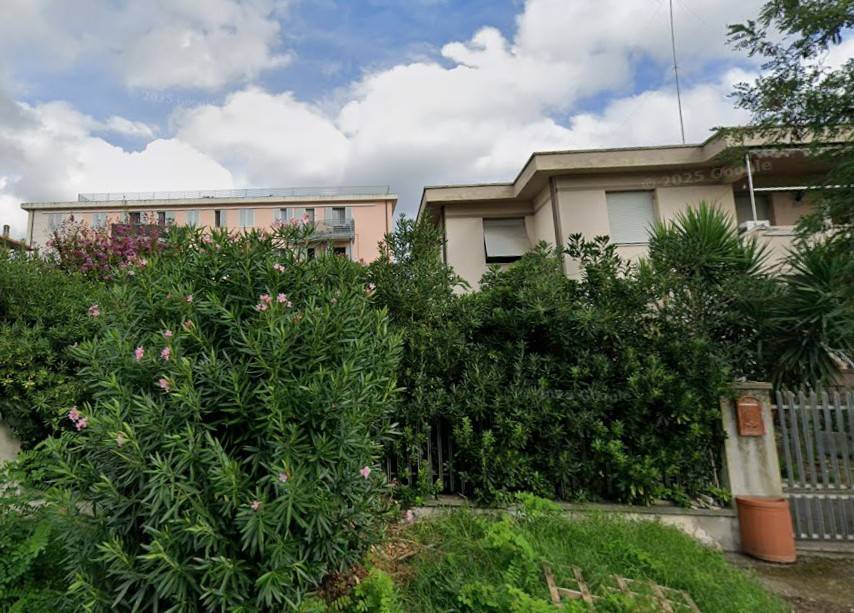 appartamento in vendita a Collesalvetti in zona Stagno