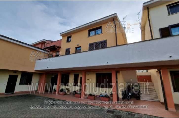 appartamento in vendita a Collesalvetti in zona Vicarello