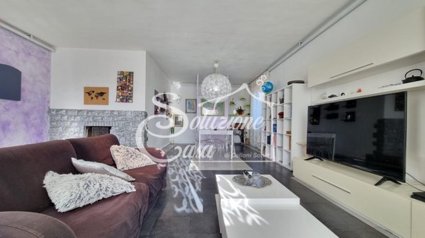 casa indipendente in vendita a Collesalvetti in zona Colognole