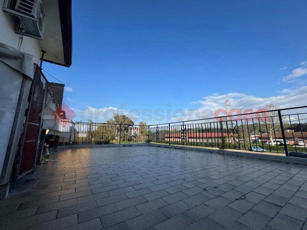 appartamento in vendita a Collesalvetti in zona Stagno