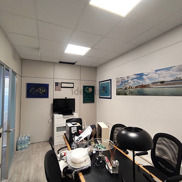 capannone in vendita a Collesalvetti