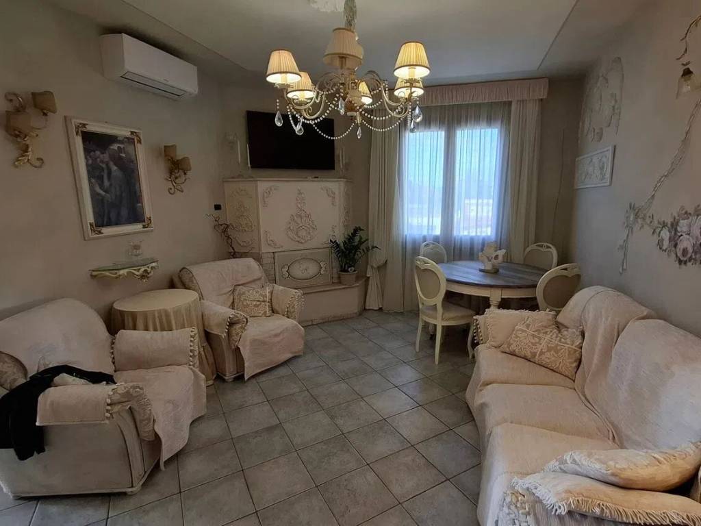 appartamento in vendita a Collesalvetti