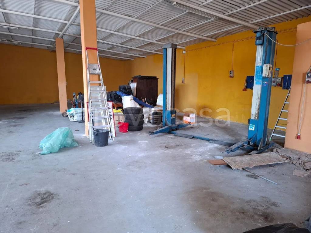 appartamento in vendita a Collesalvetti in zona Stagno