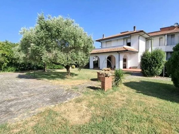 casa indipendente in vendita a Collesalvetti in zona Vicarello