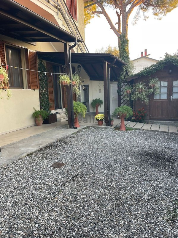 appartamento in vendita a Collesalvetti in zona Vicarello