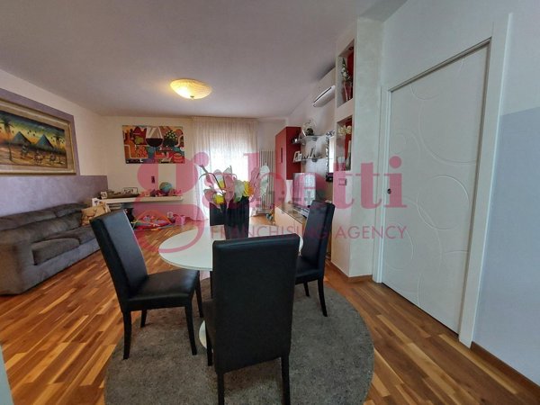 appartamento in vendita a Collesalvetti in zona Stagno