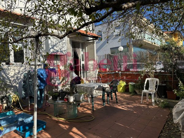 appartamento in vendita a Collesalvetti in zona Stagno