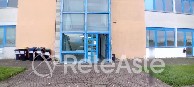 negozio in vendita a Collesalvetti