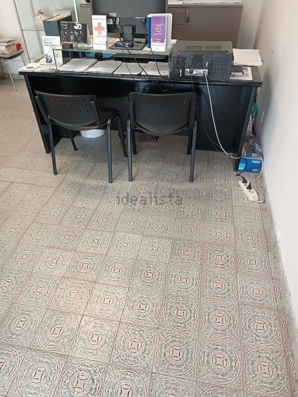 ufficio in vendita a Collesalvetti in zona Vicarello