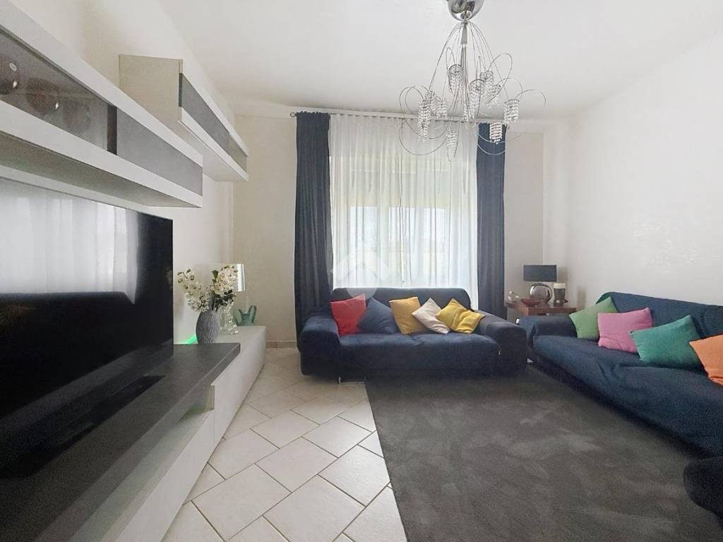 appartamento in vendita a Collesalvetti in zona Stagno