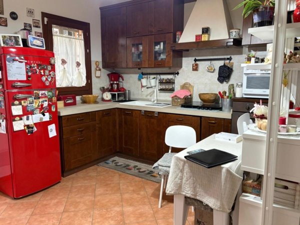 appartamento in vendita a Collesalvetti in zona Vicarello