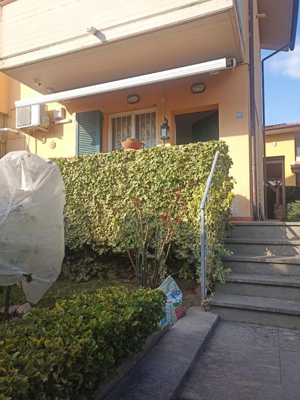 casa indipendente in vendita a Collesalvetti