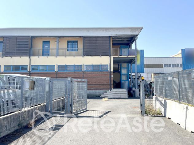 ufficio in vendita a Collesalvetti