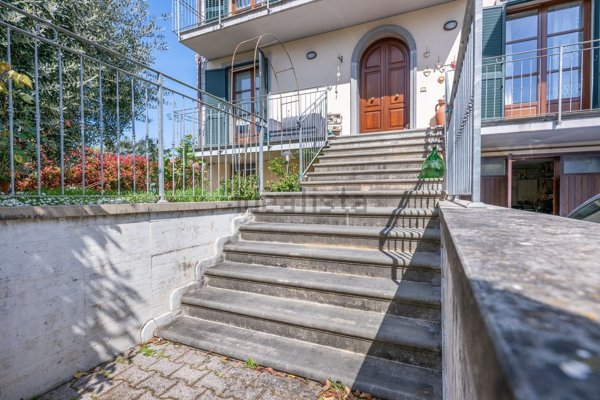 casa indipendente in vendita a Collesalvetti