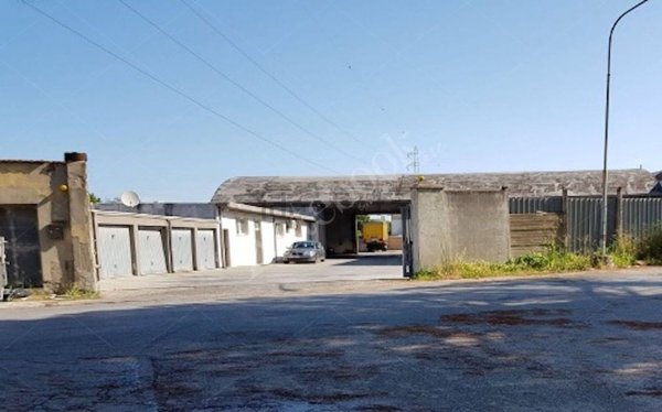 terreno edificabile in vendita a Collesalvetti in zona Stagno