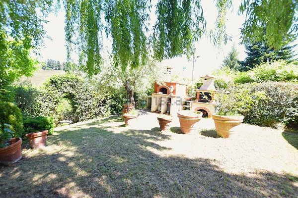casa indipendente in vendita a Collesalvetti
