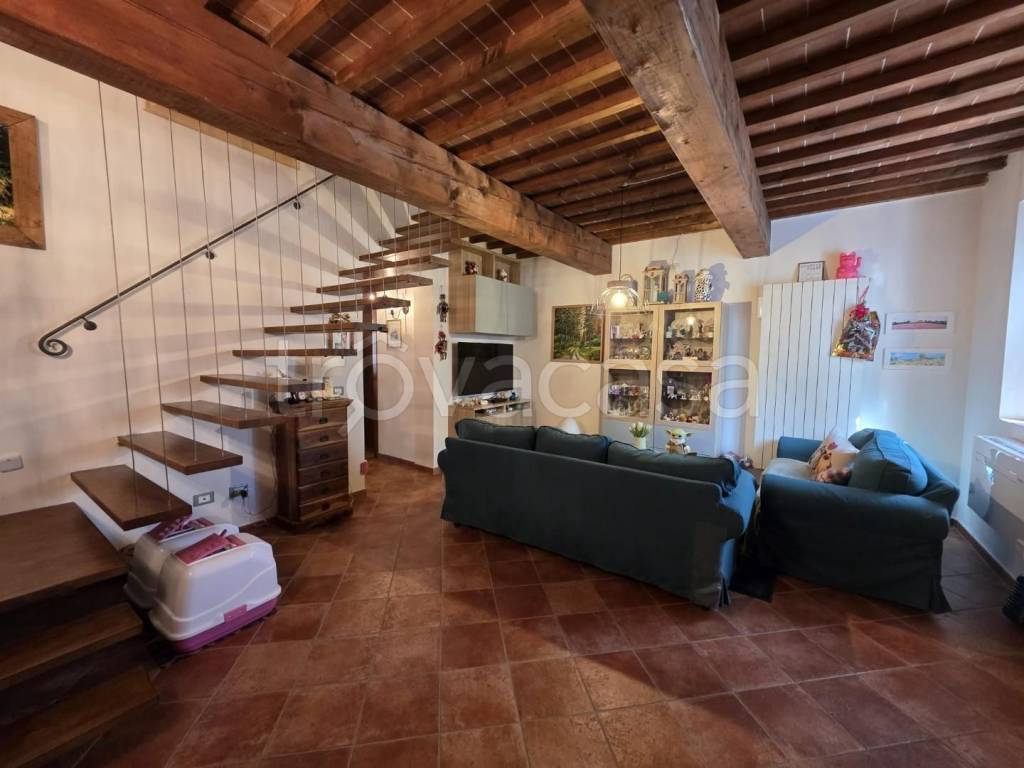 appartamento in vendita a Collesalvetti