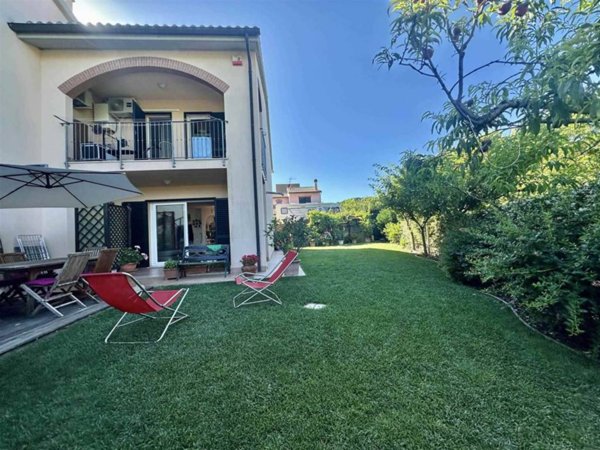 casa indipendente in vendita a Collesalvetti