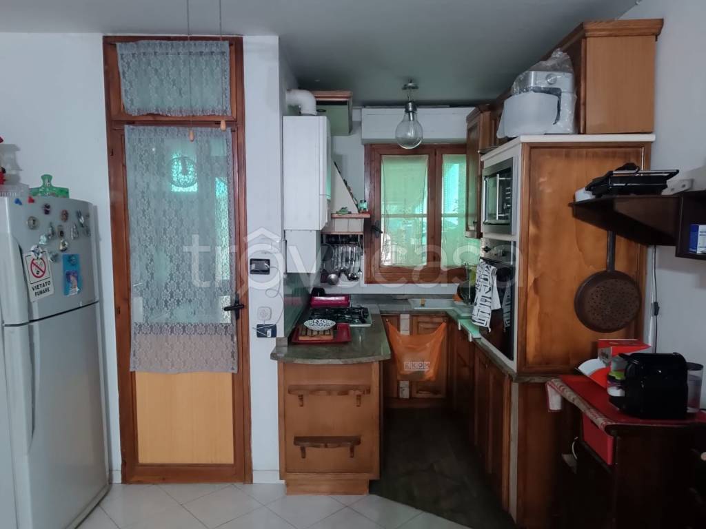 appartamento in vendita a Collesalvetti in zona Stagno