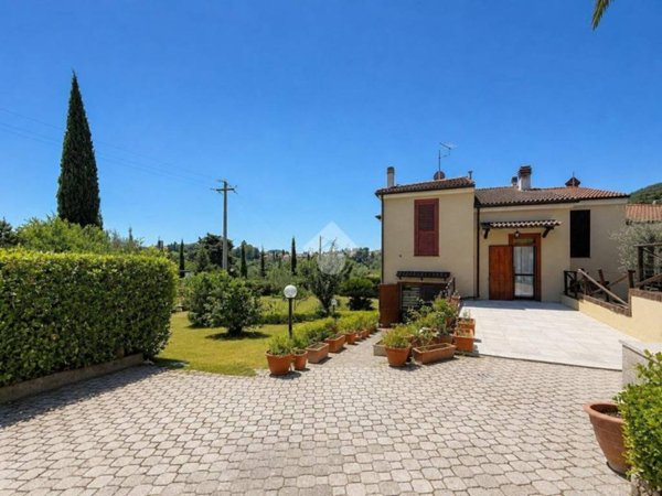 appartamento in vendita a Collesalvetti in zona Parrana San Martino
