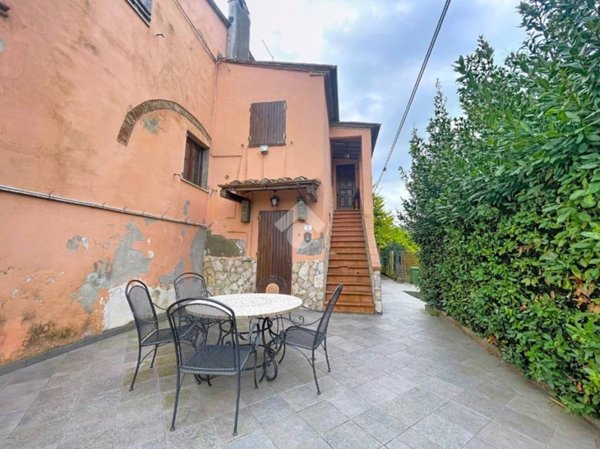 appartamento in vendita a Collesalvetti in zona Parrana San Giusto