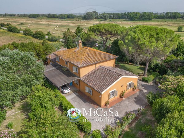 casa indipendente in vendita a Collesalvetti