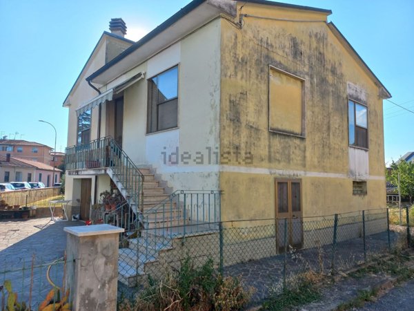 casa indipendente in vendita a Collesalvetti in zona Vicarello