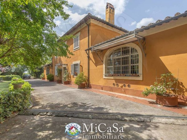 casa indipendente in vendita a Collesalvetti in zona Parrana San Martino