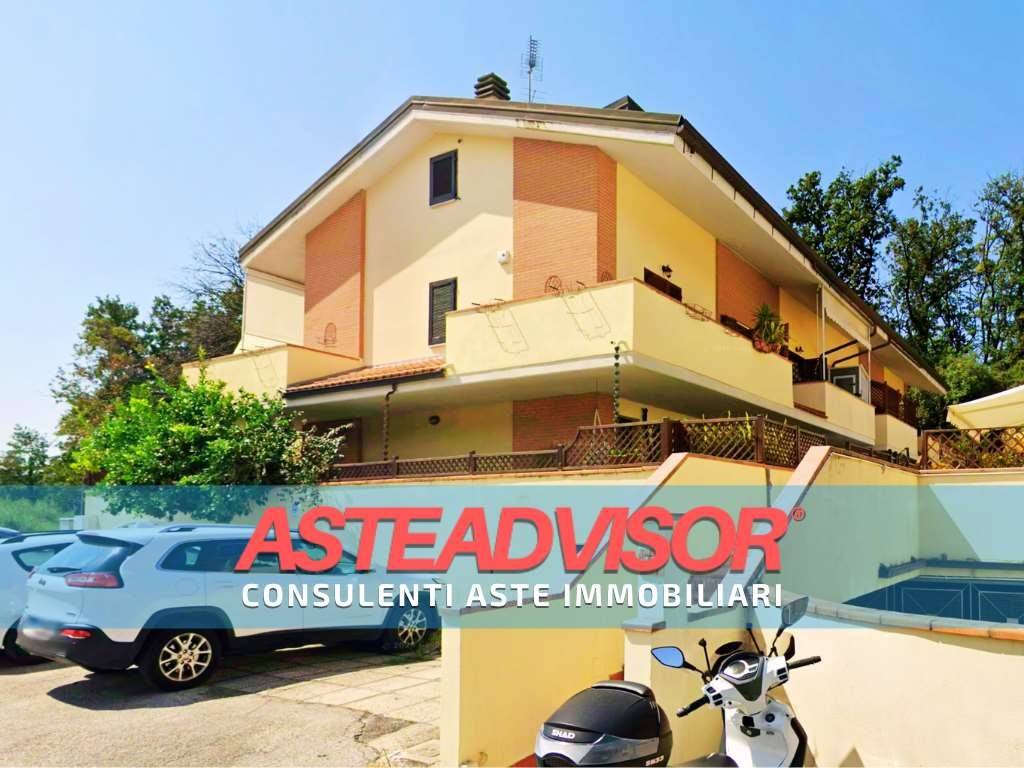 appartamento in vendita a Collesalvetti in zona Stagno