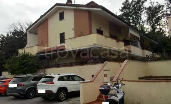 appartamento in vendita a Collesalvetti in zona Stagno