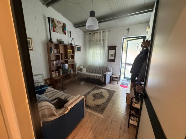 appartamento in vendita a Collesalvetti in zona Stagno