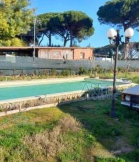 casa indipendente in vendita a Collesalvetti in zona Stagno