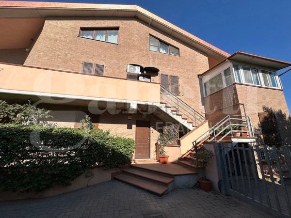 appartamento in vendita a Collesalvetti in zona Guasticce
