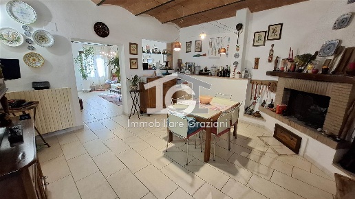 casa indipendente in vendita a Collesalvetti