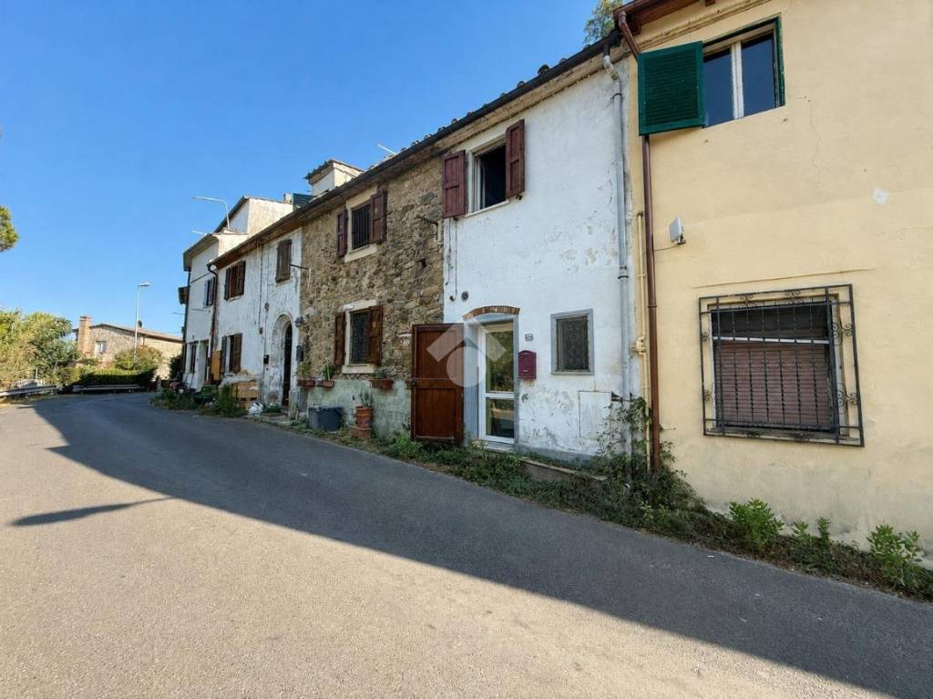 appartamento in vendita a Collesalvetti in zona Parrana San Martino