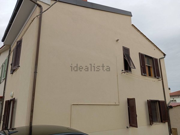 quadrivano in vendita a Collesalvetti in zona Vicarello
