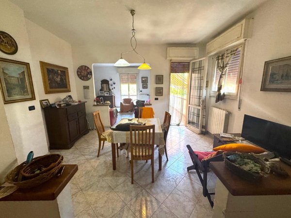 appartamento in vendita a Collesalvetti in zona Stagno