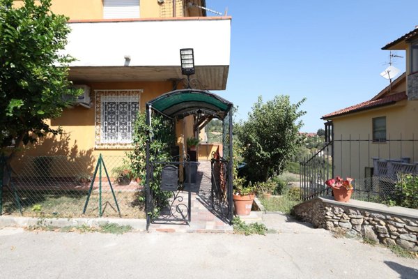 appartamento in vendita a Collesalvetti in zona Parrana San Martino