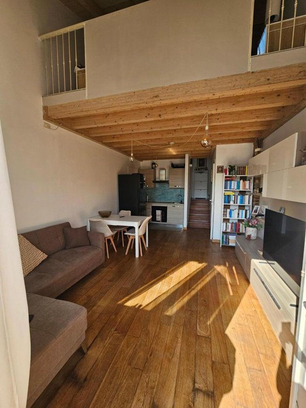 casa indipendente in vendita a Collesalvetti