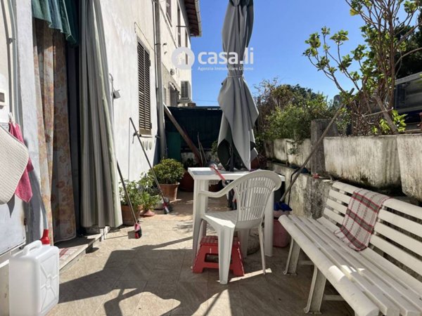 appartamento in vendita a Collesalvetti in zona Stagno