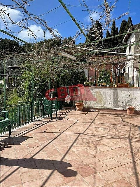 casa indipendente in vendita a Collesalvetti in zona Colognole