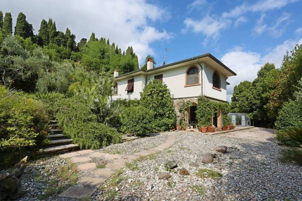 casa indipendente in vendita a Collesalvetti in zona Castell'Anselmo