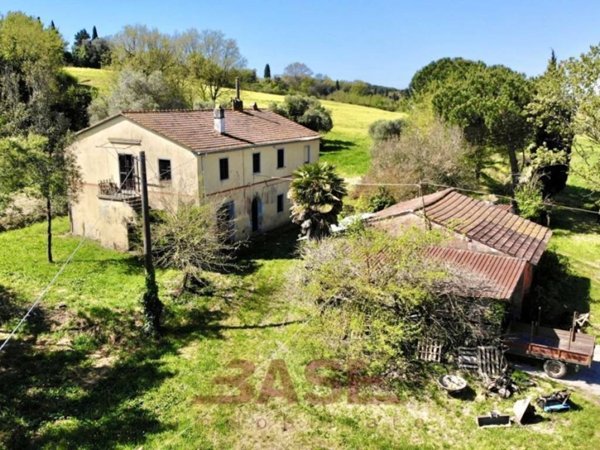 casa indipendente in vendita a Collesalvetti
