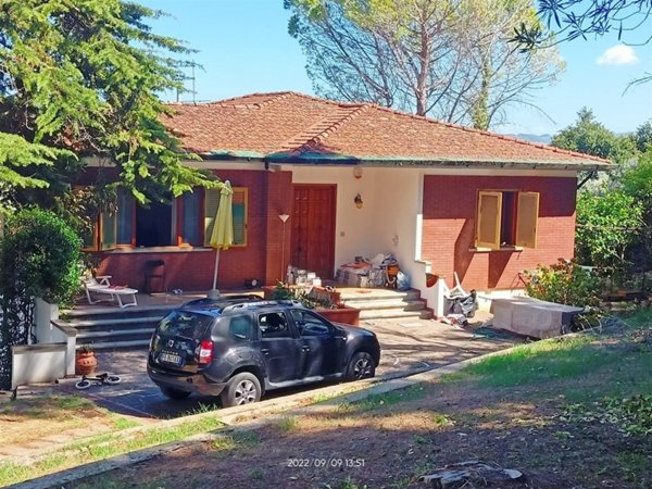 casa indipendente in vendita a Collesalvetti in zona Castell'Anselmo