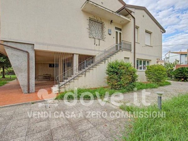 casa indipendente in vendita a Collesalvetti in zona Vicarello
