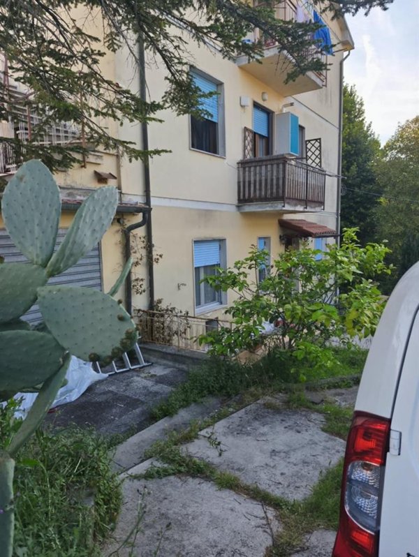 appartamento in vendita a Collesalvetti in zona Parrana San Martino