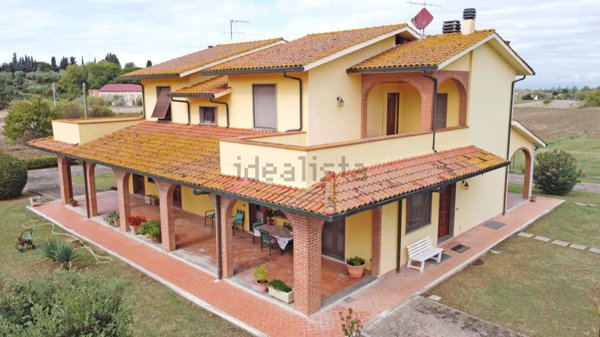casa indipendente in vendita a Collesalvetti