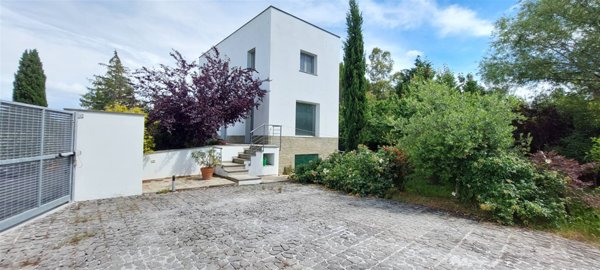 casa indipendente in vendita a Livorno in zona Castellaccio
